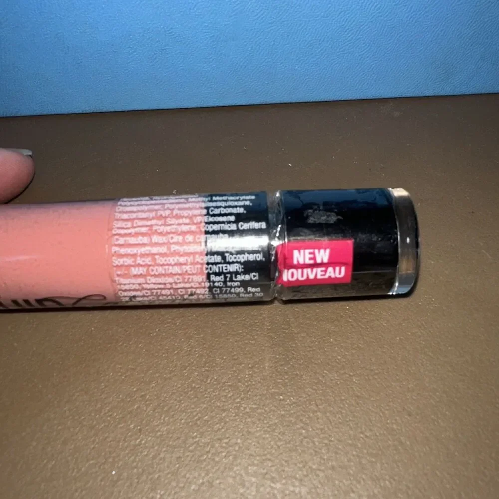 Wet n Wild Nudist Peach 921B MegaLast Liquid Catsuit Matte Lipstick, new selaed